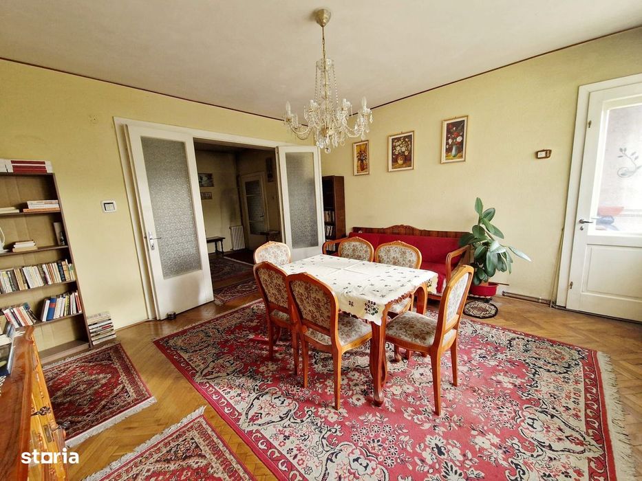Apartament 4 camere in vila, 120 mp, garaj, zona istorica A. Muresanu