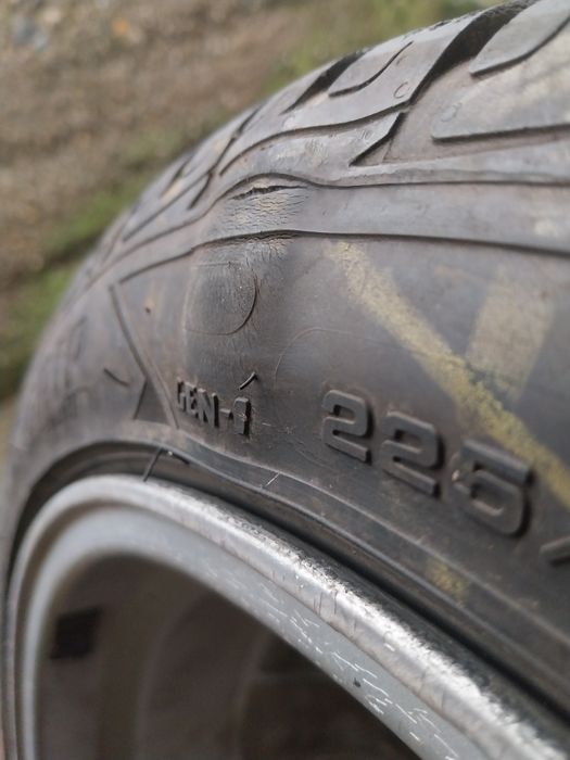 Зимни гуми 225 45 17 Good,year  и Continental и 175 50 15 Kumho