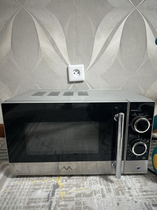 Продам микроволновую печь