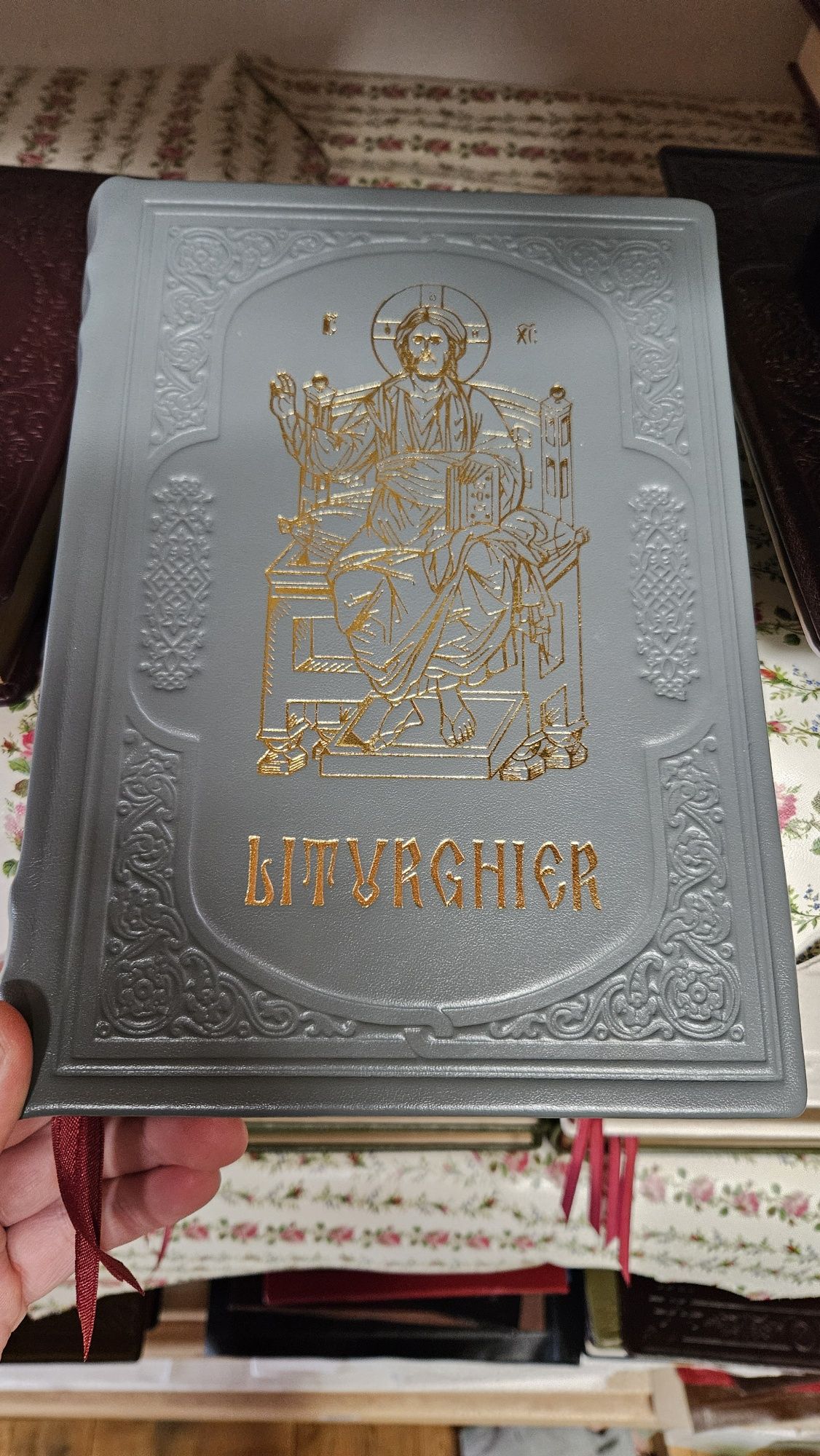 Liturghier legat în piele