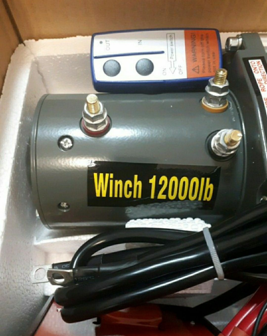 Бюджетная лебедка Winch 12000lbs (5500 кг)