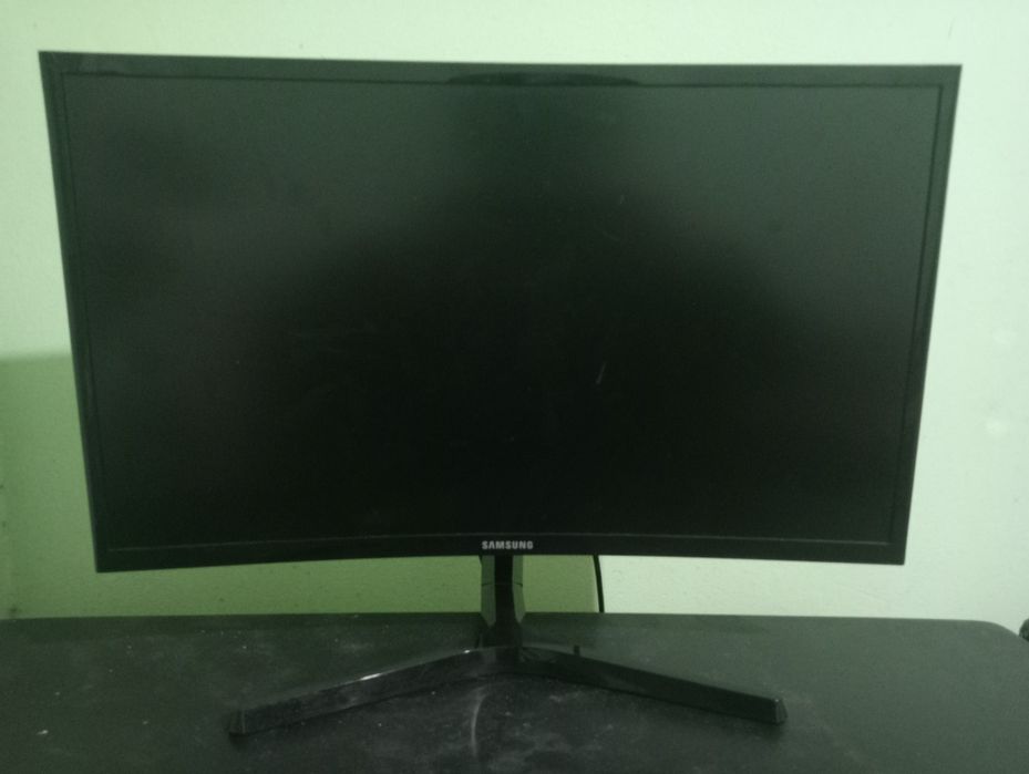 Монитор samsung.