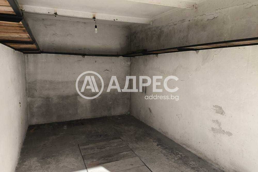 Тухлен гараж в кв. "Абритус"!