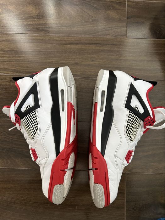 Jordan 4 Fire Red 2020