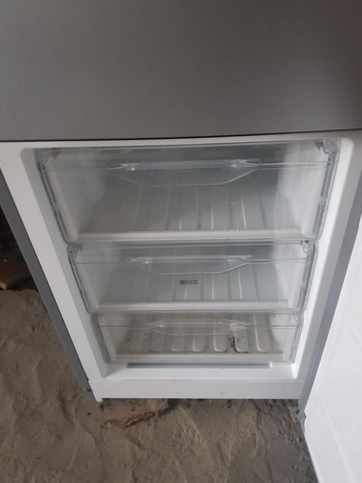 Haladelnik yangi indesit