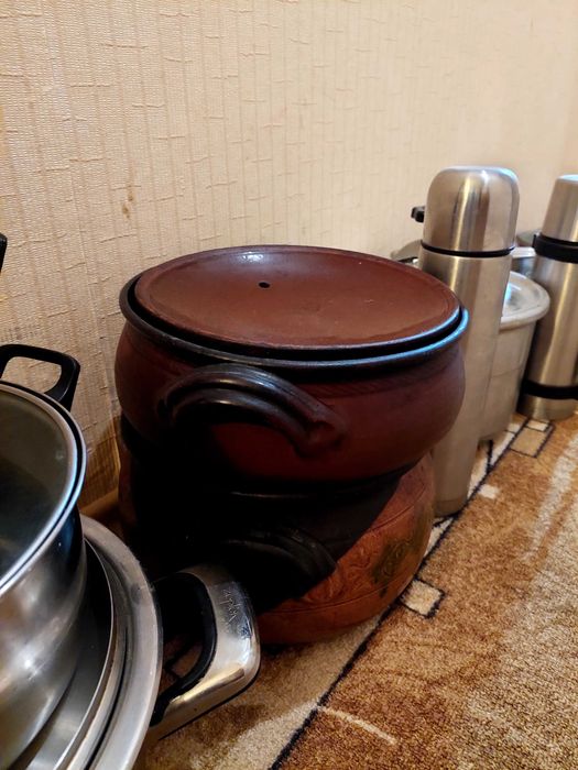 Продавам домашни потреби