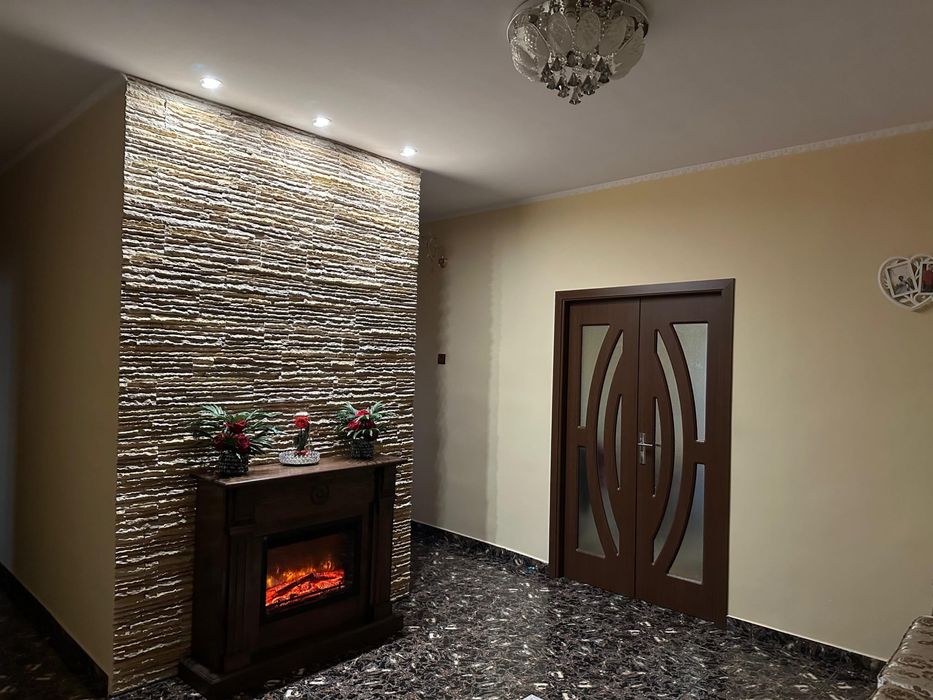 Apartament cu 3 camere si garaj, mobilat si utilat, ultracentral