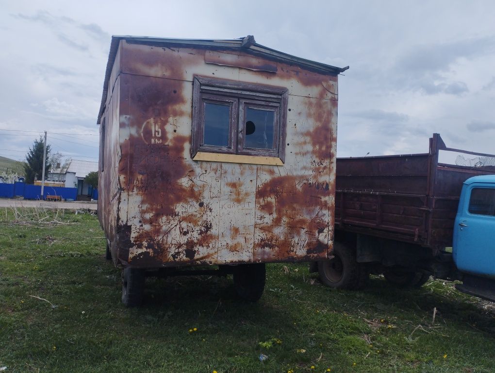 Продам передвижную будку