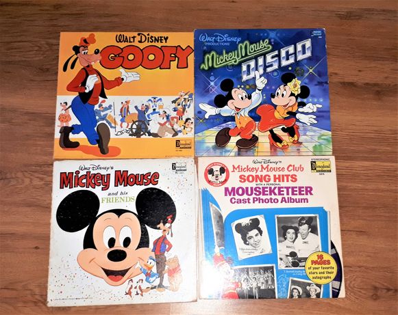 Стари грамофонни плочи с песнички на английски Уолт Дисни Walt Disney