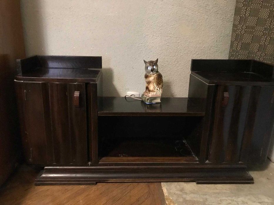 Mobilier vintage Nuc - masă, masă toaletă,  taburet, noptieră.