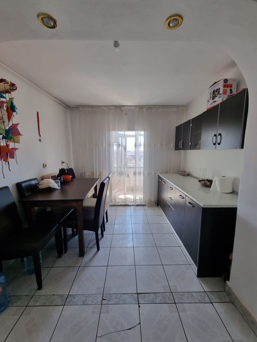 Vanzare apartament 2 camere utilat mobilat str Revoluției