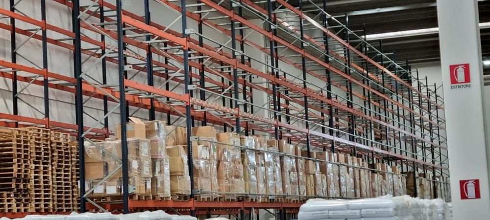 Rafturi metalice de vânzare producător Dexion