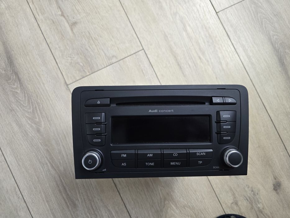 Audi concert 2 за ауди а3 8п