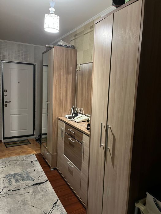 Продам Гарнитур для прихожей