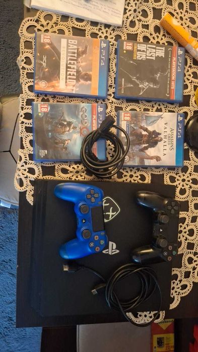 PlayStation 4 pro cu jocuri incluse