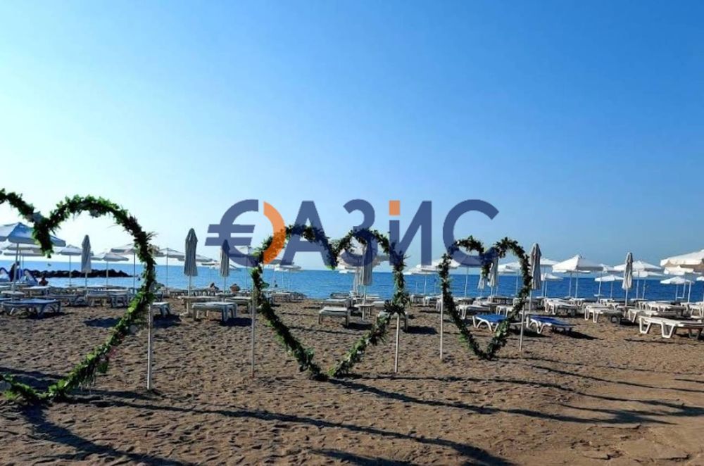 Апартамент с 1 спалня и изглед към морето в комплекс "Скарабей 21",