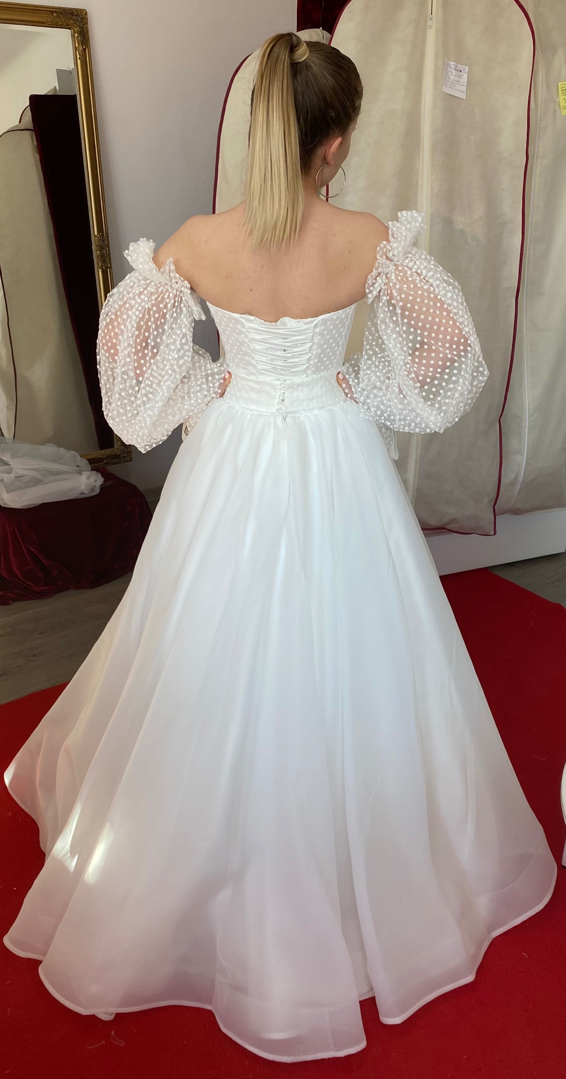 Rochie mireasă model Salon Dya Cluj 2022