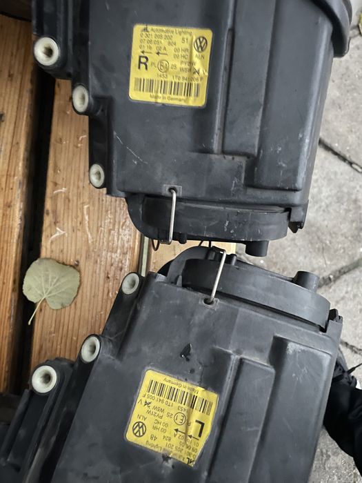 Оригинални Фарове за vw тоуран цената е за 1 -брой