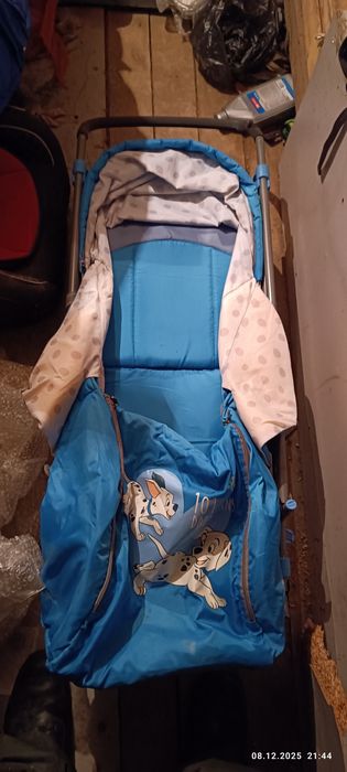 Продам санки-коляску в хорошем состоянии