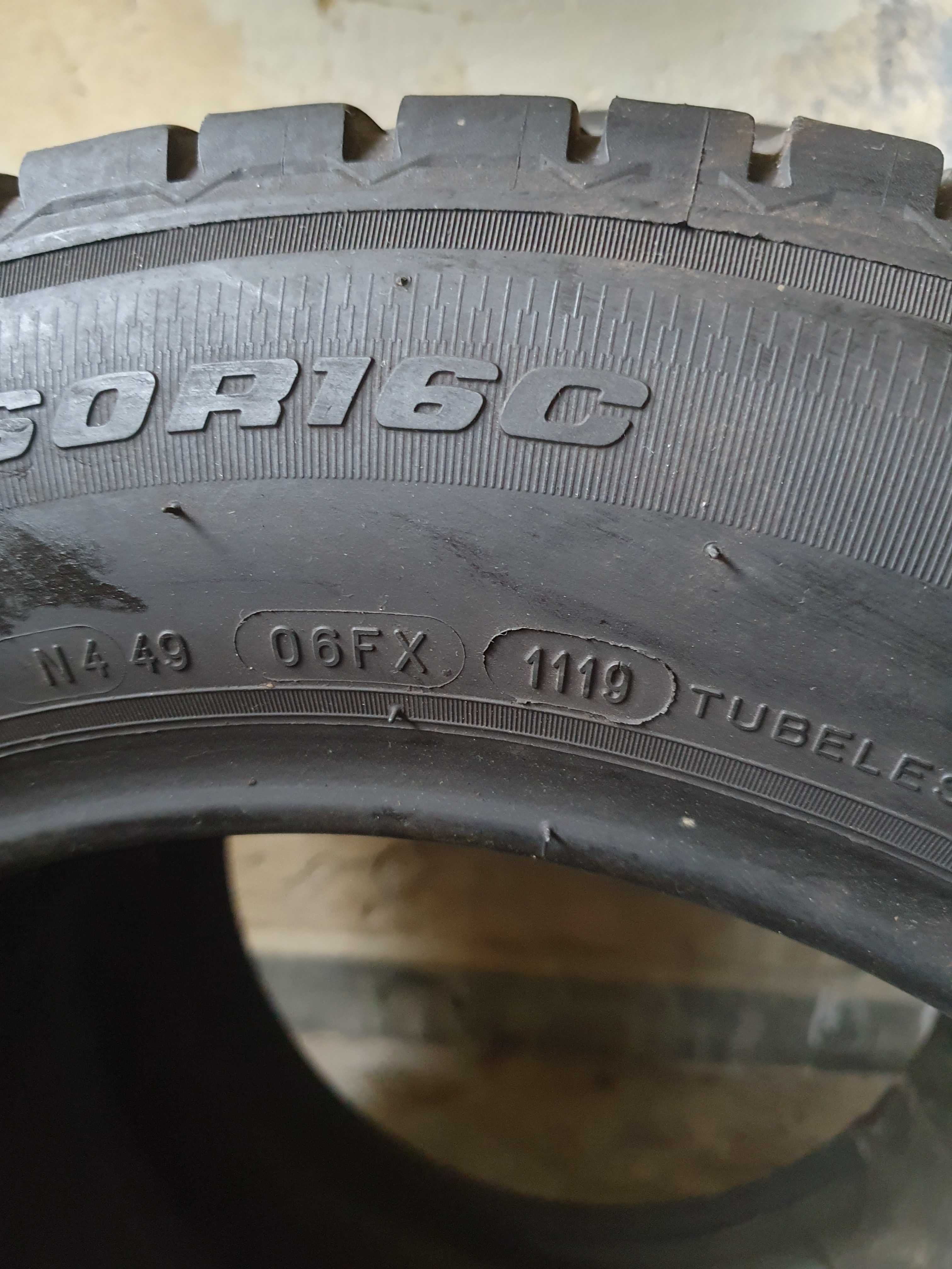 Две летни гуми за бус,ван-215/60/16С