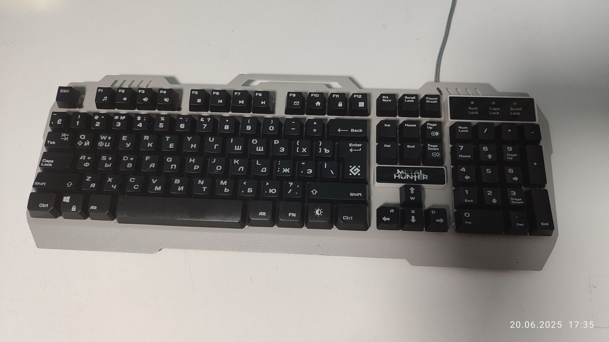 Продам игровую клавиатуру, 100 процентная