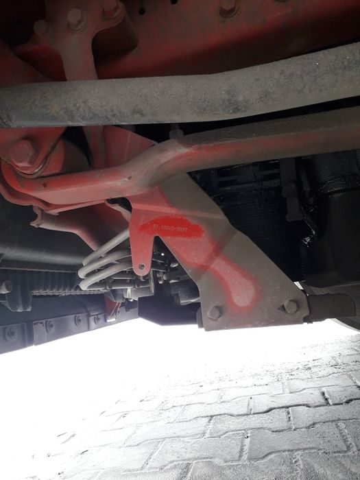 Защитна метална  кора за Man TGX под охладителя