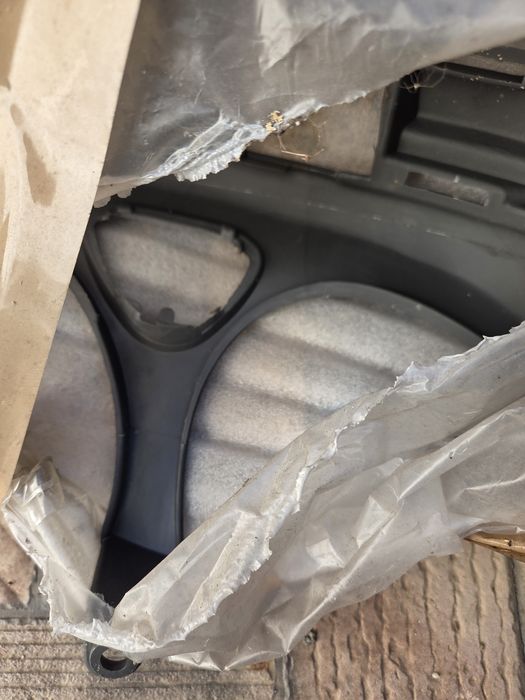 Нова предна броня за Мерцедес W211