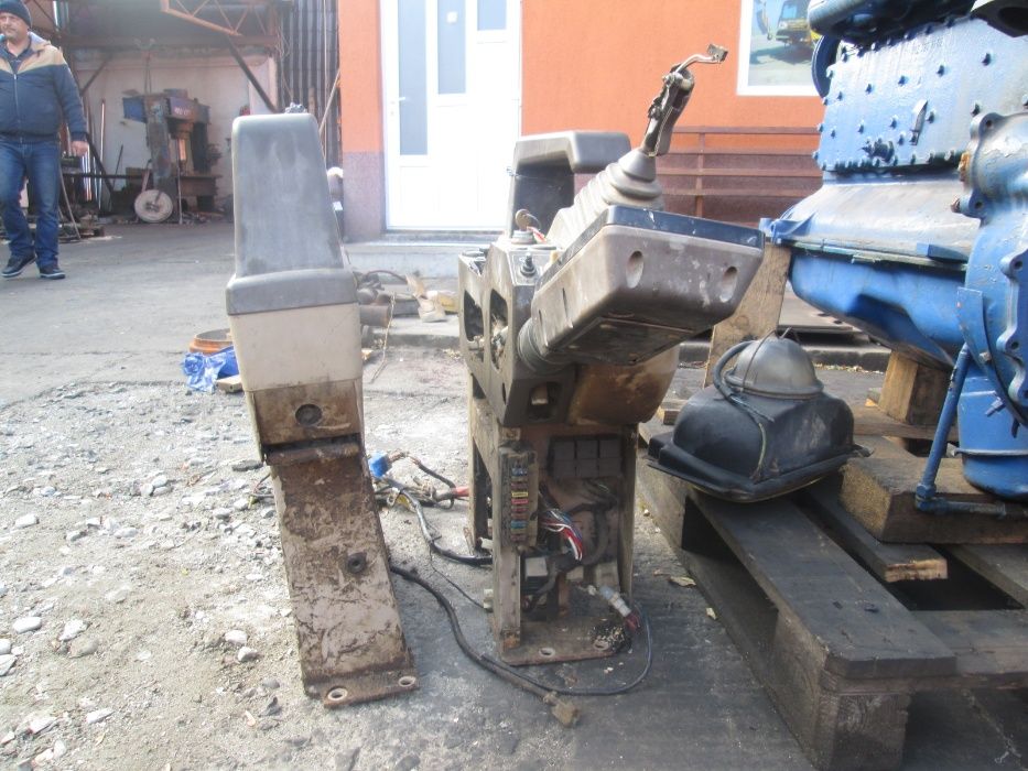 Electronica de bord de excavator Komatsu PC240 .