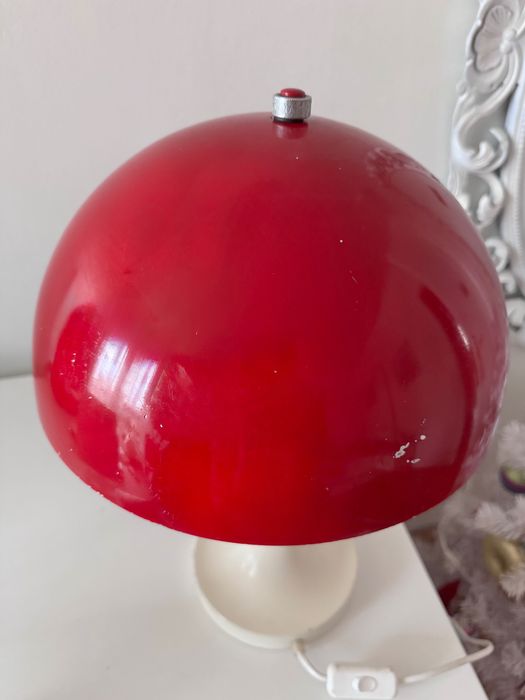 Унгарска дизайнерска настолна лампа