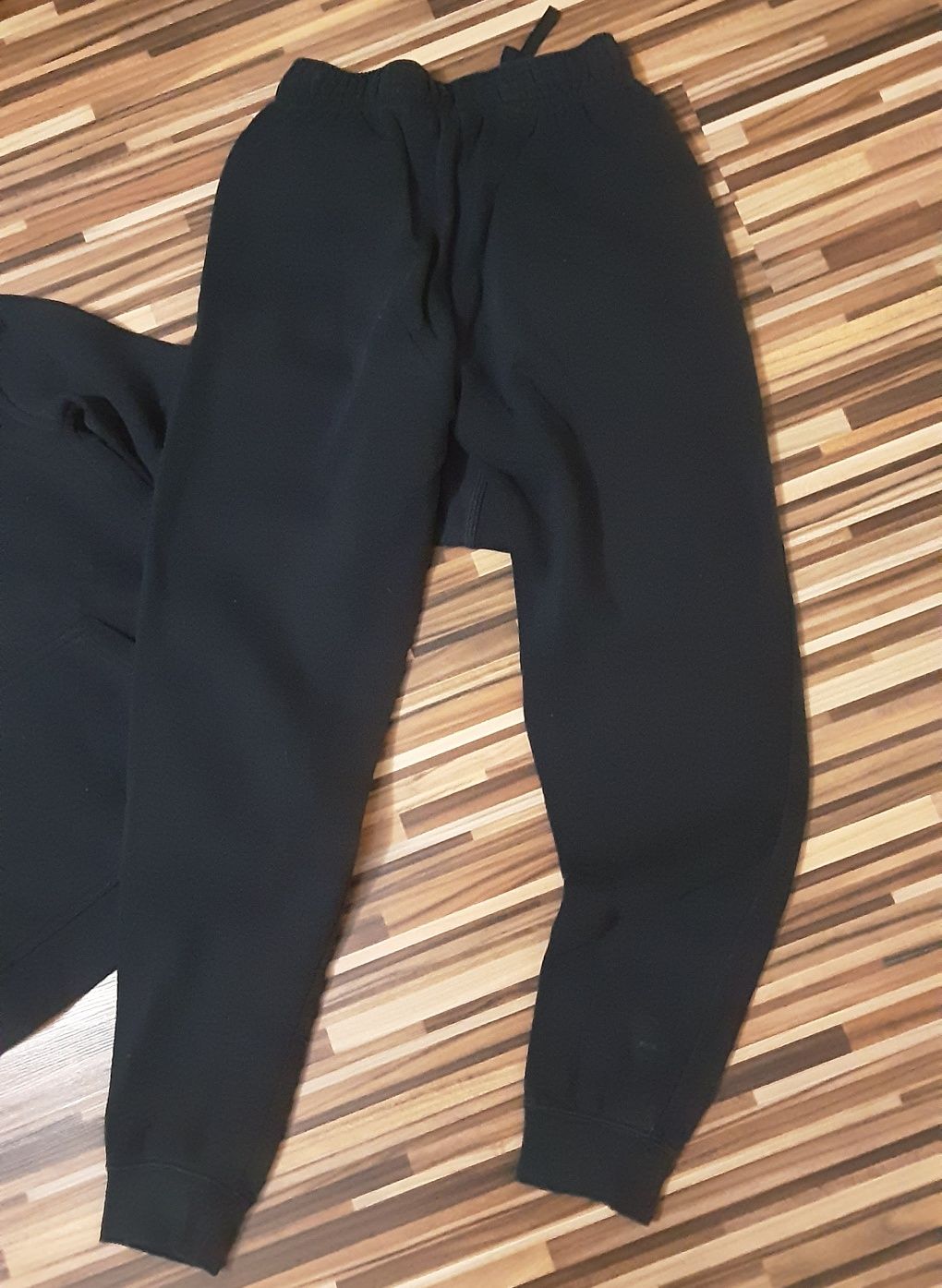 (XS) NIKE оригинален екип 2 части 79лв