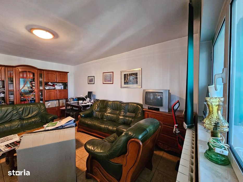 Apartament 3 camere, 2 balcoane,etaj 2, zona Dorobanti