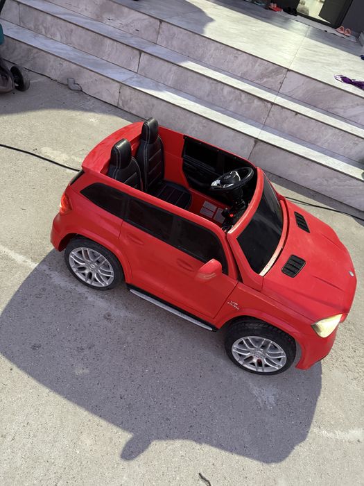 Masinută electrica pentru 2 copii Mercedes GLS63 AMG