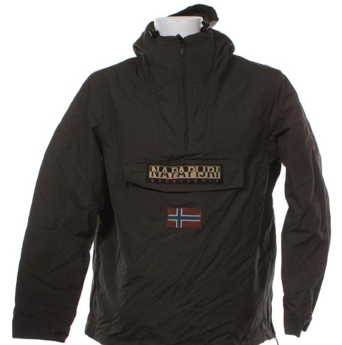 Мъжки анорак и спортни обувки Napapijrii