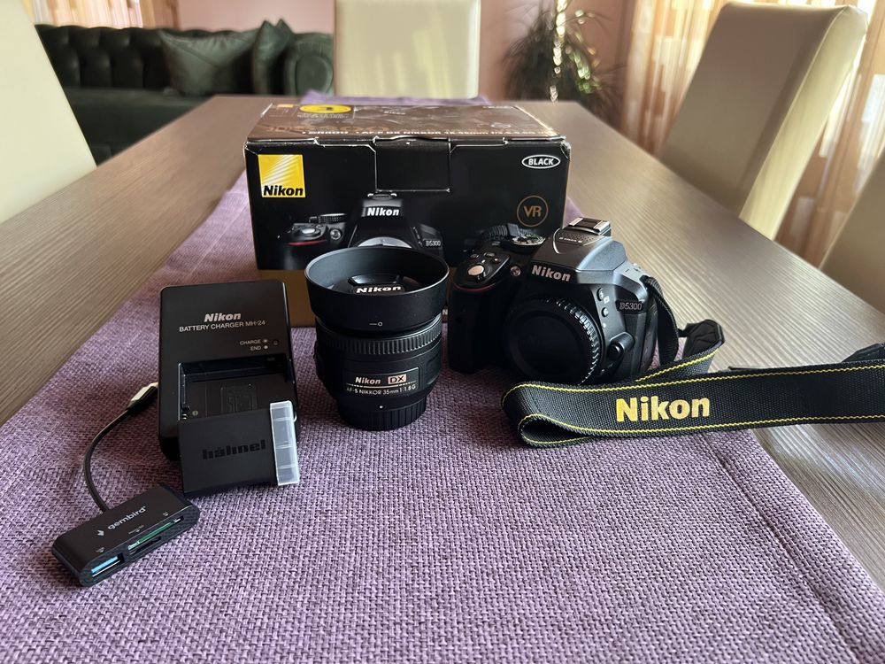 Nikon D5300, Nikkor 35mm 1.8 + CADOU rucsac foto