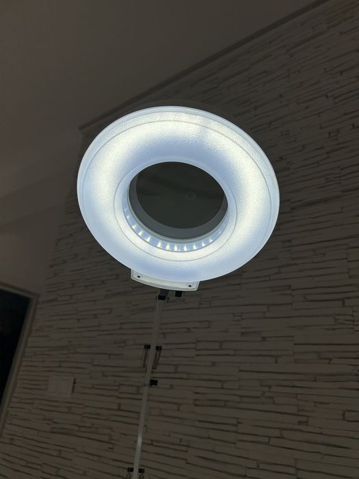 Masa de masaj/cosmetica portabila+ lampa cosmetica cu lupa NEFOLOSITE