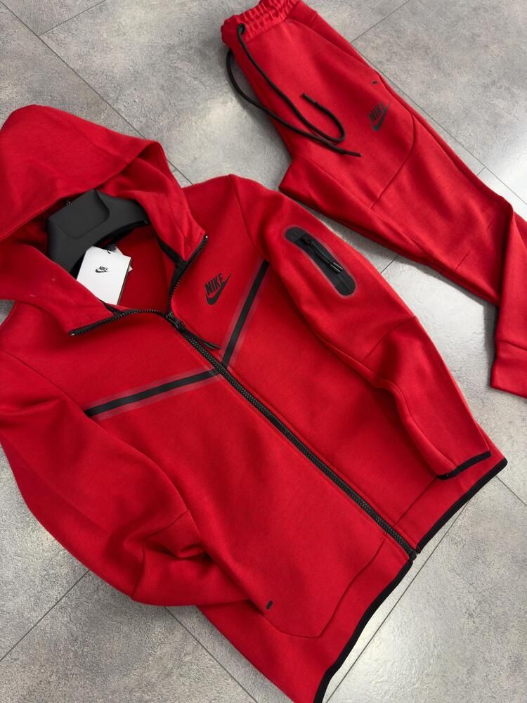 Детски екипи Nike Tech Fleece в 12 цвята 10г до 15г