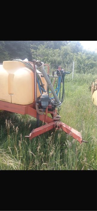 Vand Met Erbicidat 16 Metri