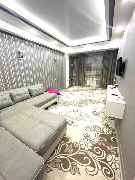 Sotiladi 4 xonali 127kvm li uy Garden house