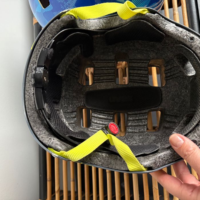 Детски каски UVEX (ролери,велосипед,скейтборд  и т.н )