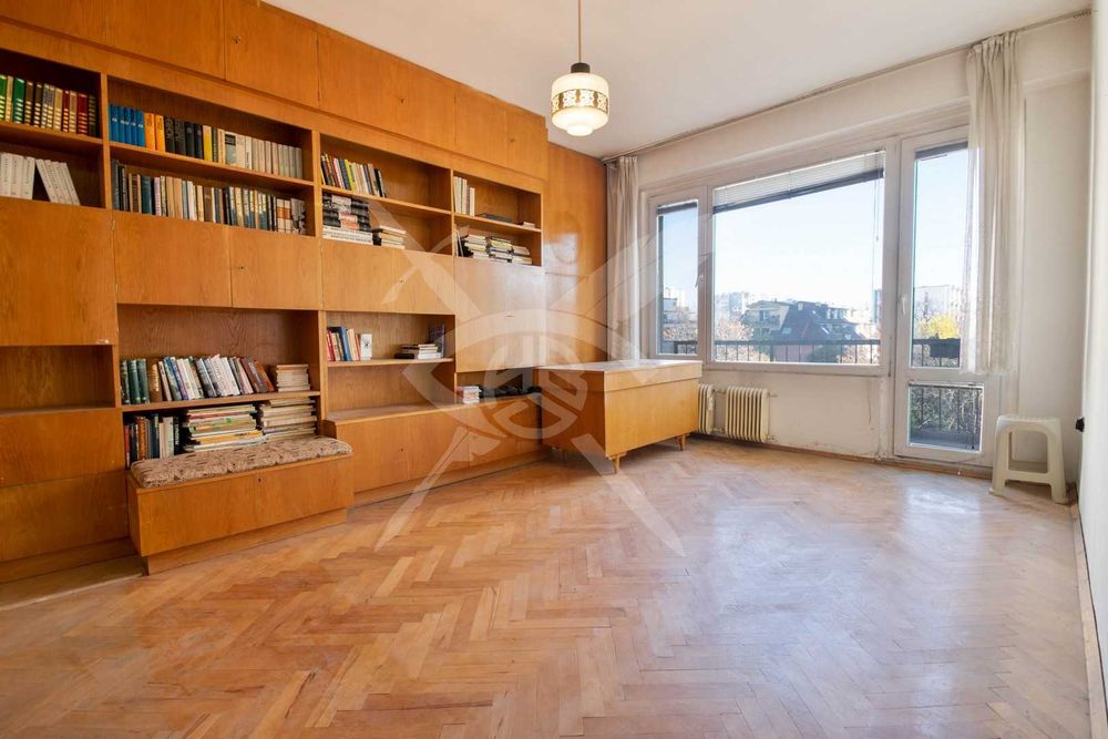 Тристаен апартамент в жк. Бъкстон № 93099