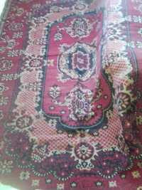 Продавам нов български вълнен килим