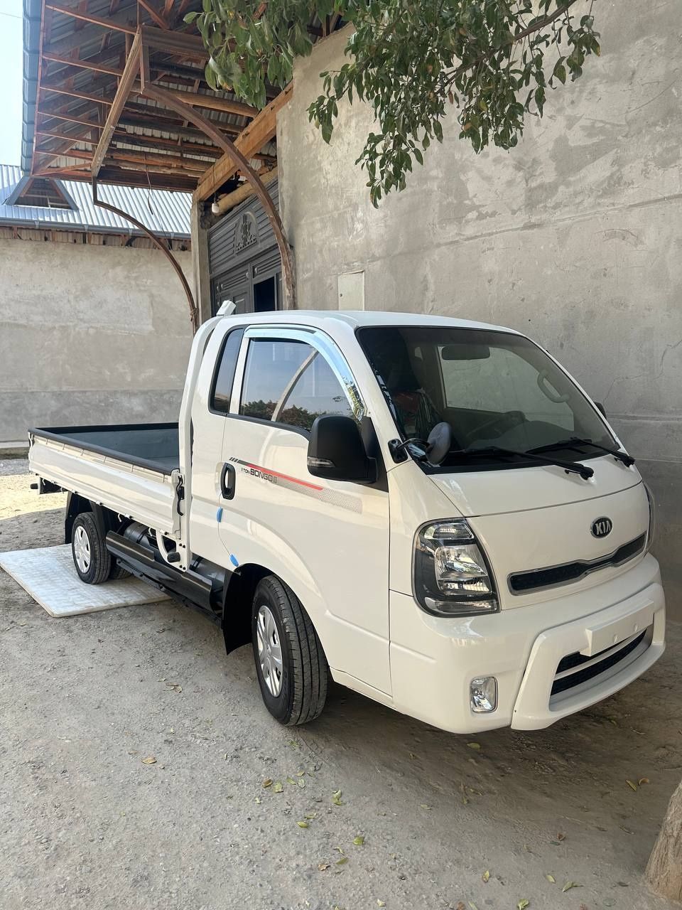 Kia bongo 3  2020