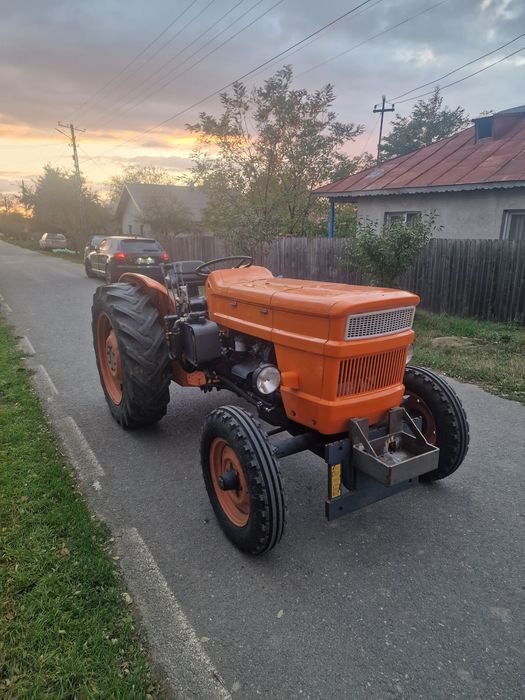 Vând Tractor Fiat 45 cp