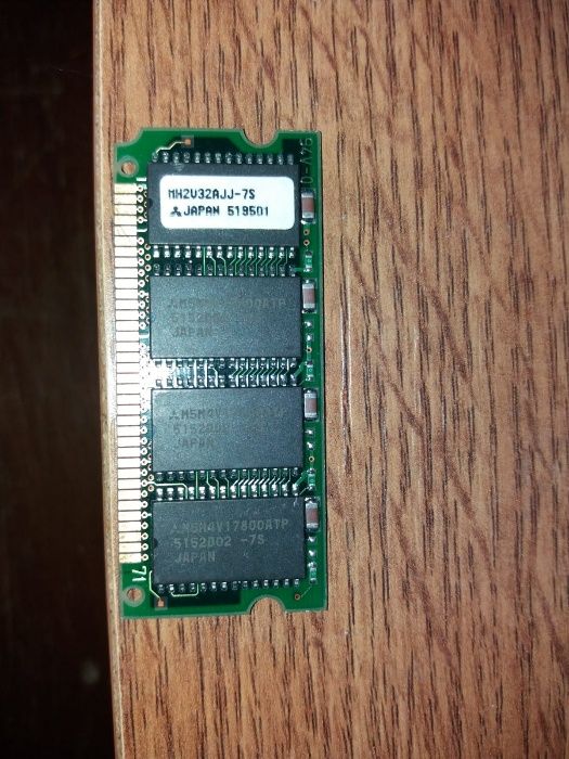 Vintage - Memorii SODIMM SDRAM modele rare vechi 72 pin , 144 pin