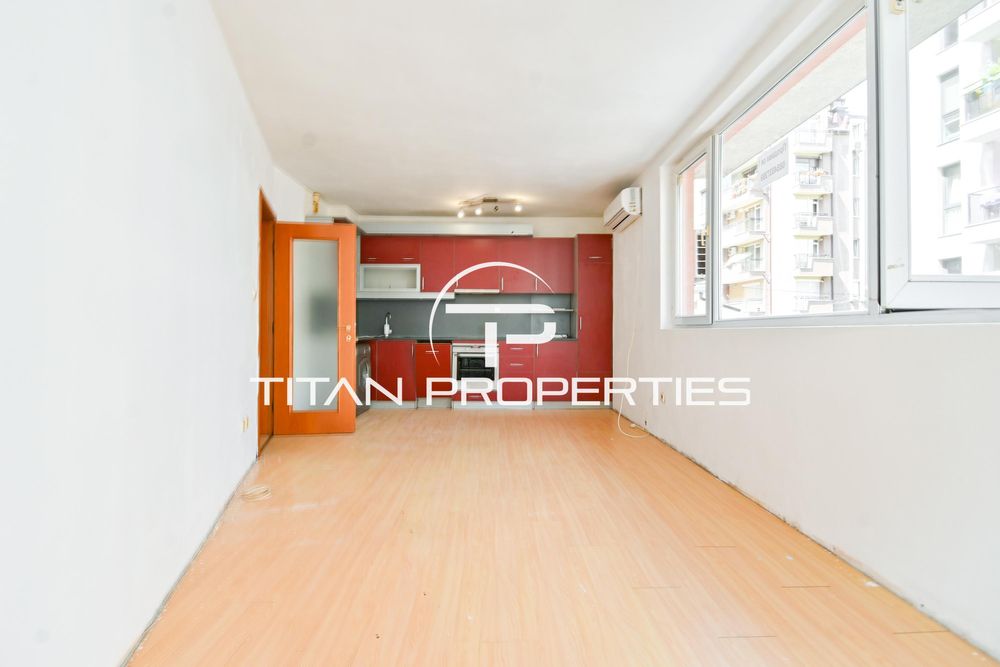 Тристаен за продажба в ж.к. Белите брези