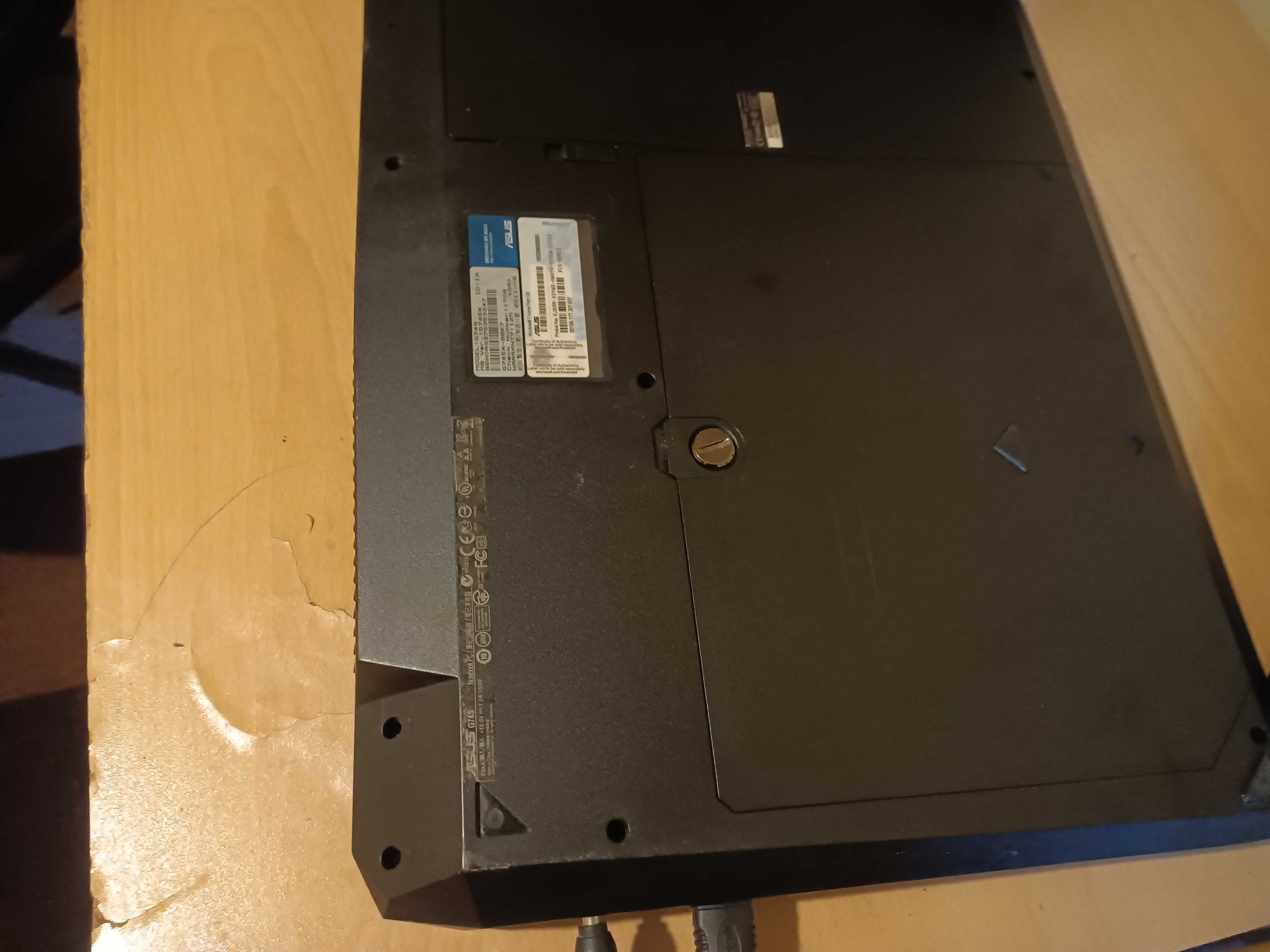 Продавам лаптоп ,asus, model 674s