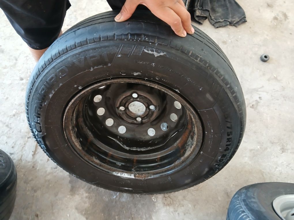 Balon sotiladi diskasi bilan 185.75R14