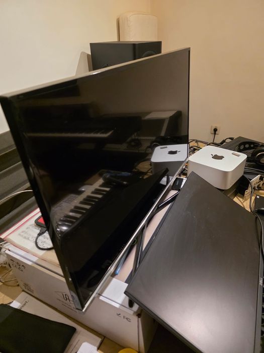 Tv monitor Samsung ue32j5100aw stare perfecta de functionare