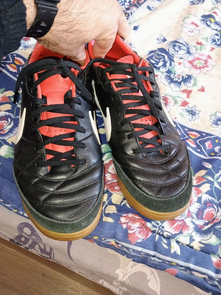 Nike Tiempo номер 41