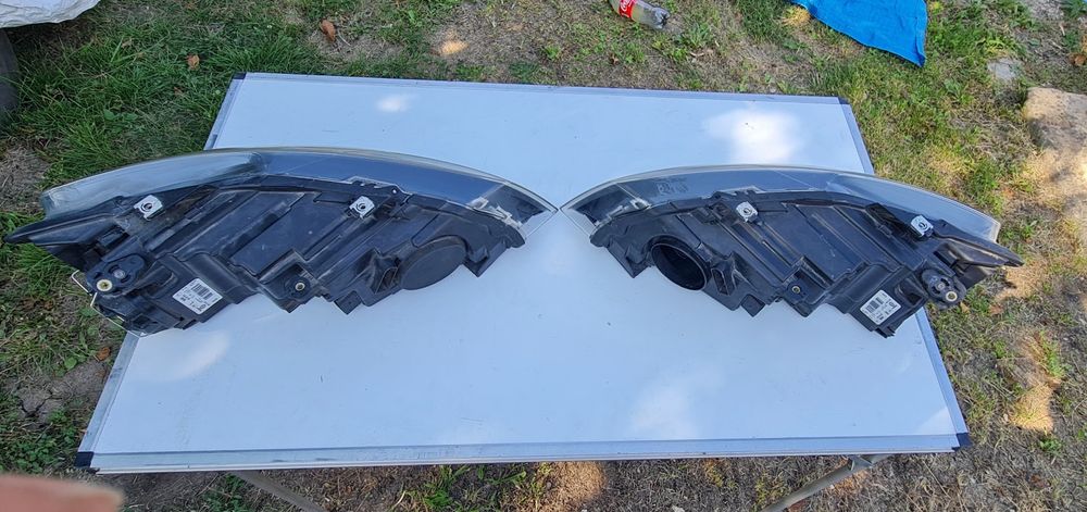 Set faruri originale vw Polo 2009-2014 dreapta/stanga Europa